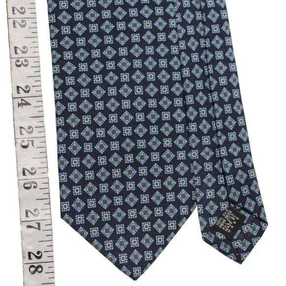 Drake's NWT Neck Tie in Navy with Light Blue/White Geometric Pattern 100% Silk